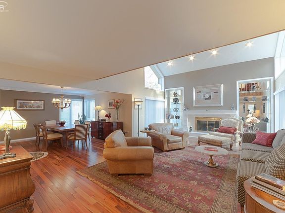 3rd image of 7270 Dark Lake Dr