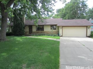 728 S Holcombe Ave, Litchfield, MN 55355
