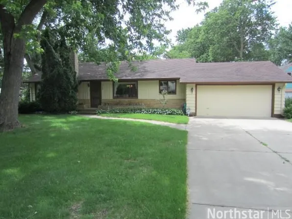 728 S Holcombe Ave, Litchfield, MN 55355