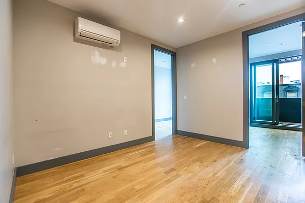 Rented by Commercial Capital Resources INC | media 54