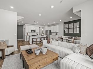 1433 Superior Dr, Milford, MI 48381