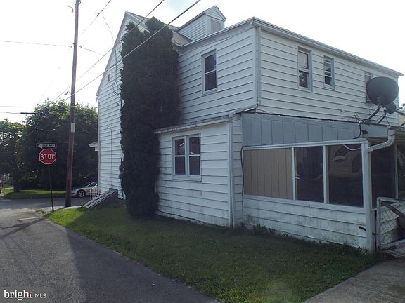 2nd image of 242 N 2nd St