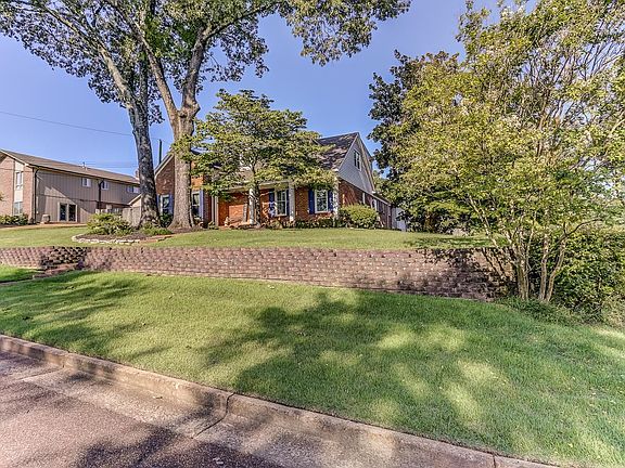 4th image of 1763 Bryn Mawr Cir