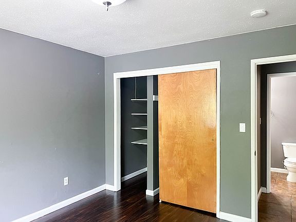 5th image of 8030 Lake Otis Pkwy #2