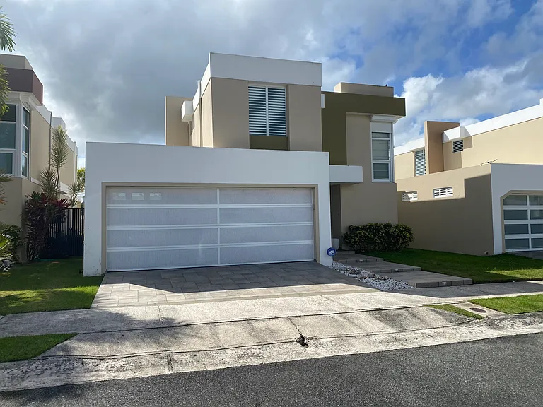 68 Urb Mansiones De Juncos Caoba St — Photo 4