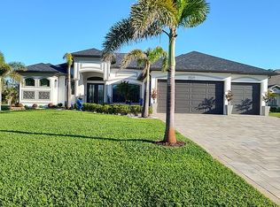 1069 Boundary Blvd, Rotonda West, FL 33947