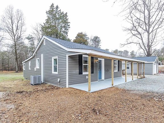 3rd image of 5502 Lakeside Dr