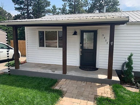 4th image of 3533 Pueblo Dr