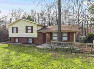 1462 Lakeshore Cir, Gainesville, GA 30501