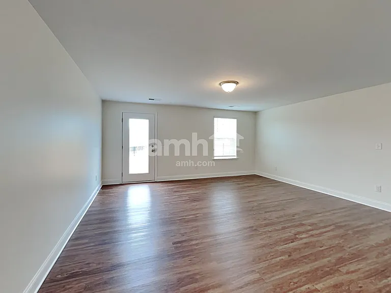 174 Larragan Dr — Photo 14