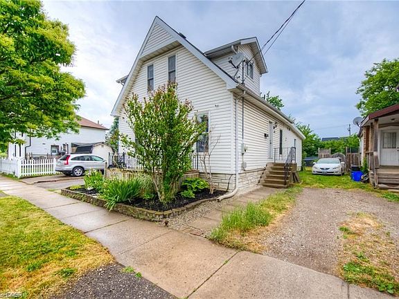 2nd image of 10 Bruce St