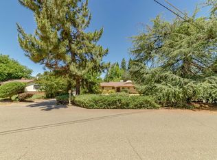 9829 Valley Pines Dr, Folsom, CA 95630