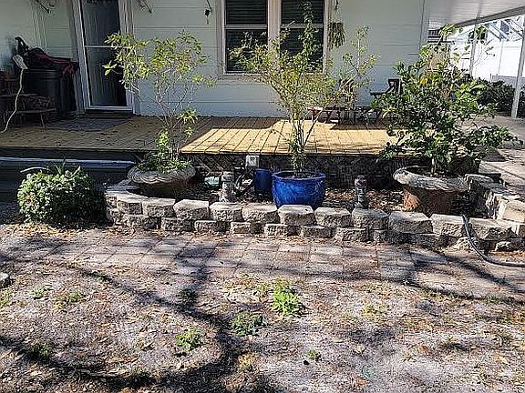 4th image of 1328 Friend Ave
