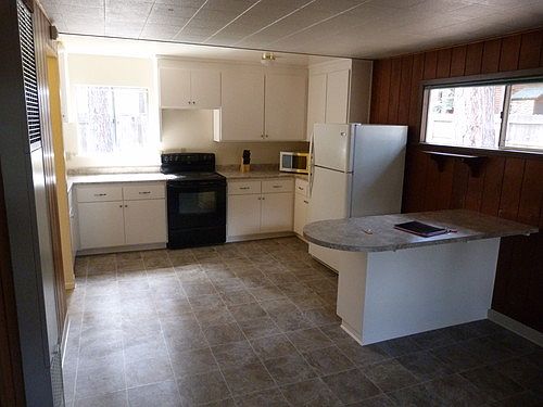 4th image of 2214 Jean Ave