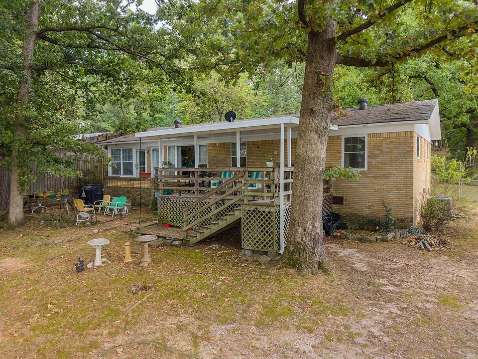 1st image of 130 Brundage Ter