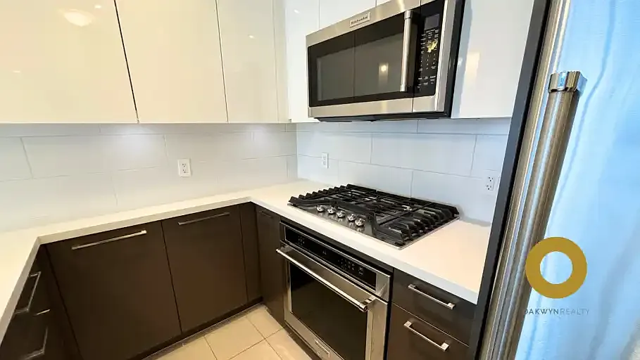 1 bed, 1.0 bath, 634 sqft, $2,100 — Photo 3