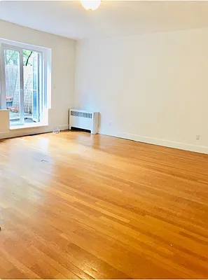 Rented by CitySites Real Estate Group | media 18