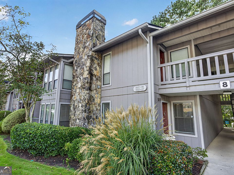 1st image of 3923 Woodridge Way