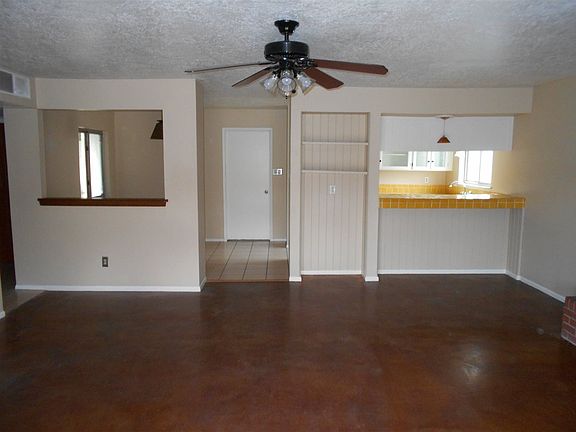 2nd image of 2536 Camino Estribo