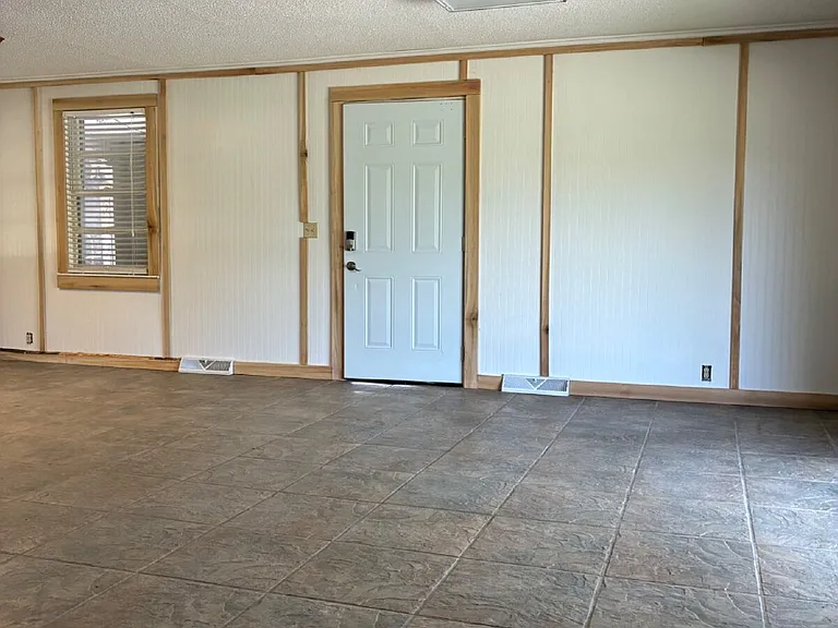3903 Shady Grove Rd — Photo 20