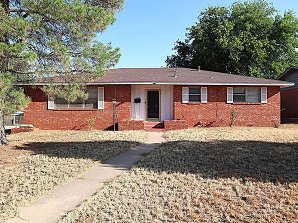 1701 E 13th St, Sweetwater, TX 79556