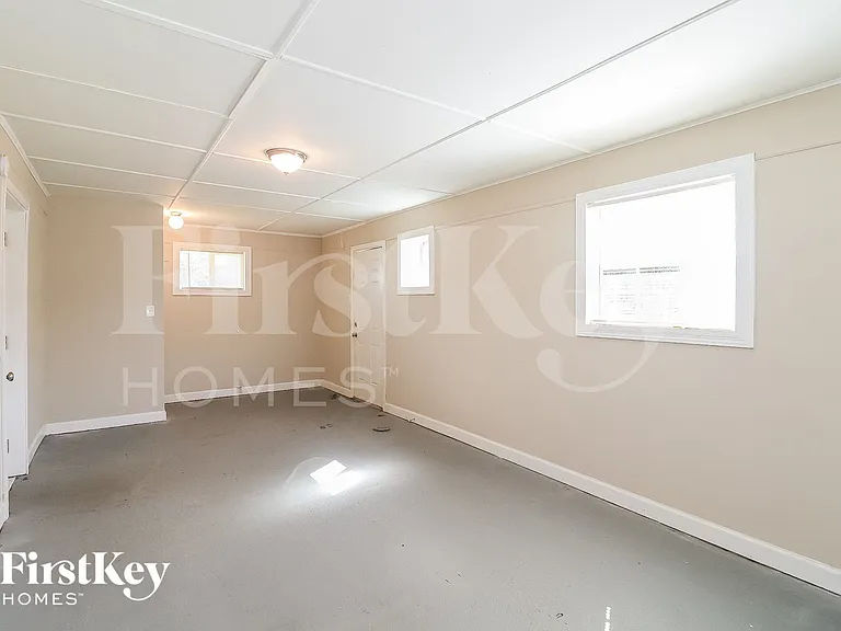 6698 Kull Dr — Photo 9