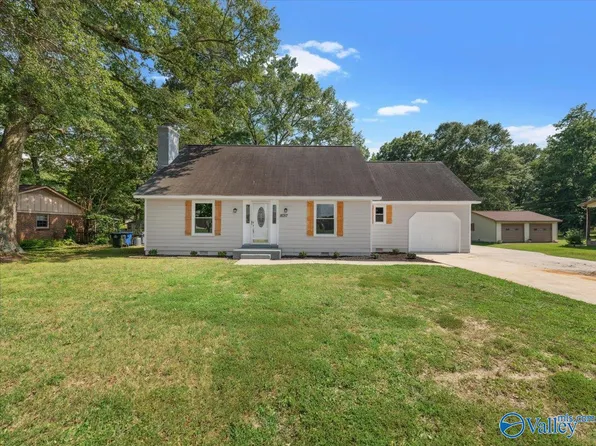 18317 Elles Dr, Athens, AL 35611