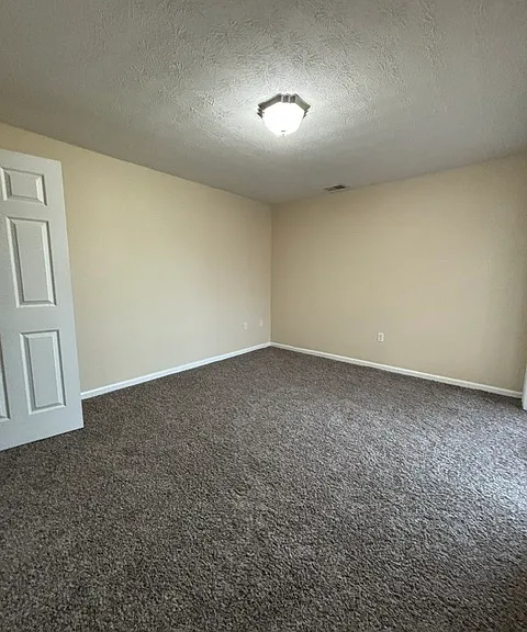 101 Braxton Ct #D — Photo 7