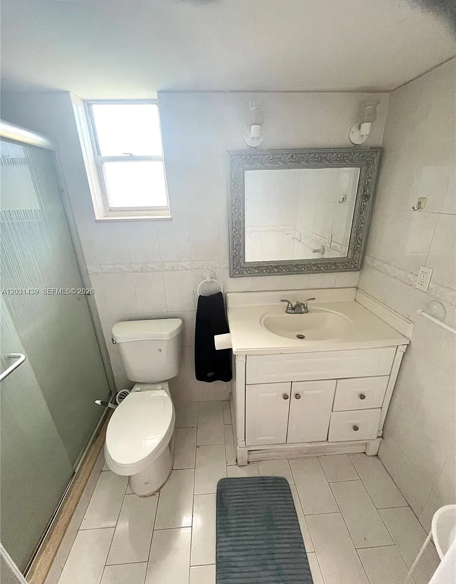 Lake Clarke Gardens Condo — Photo 3