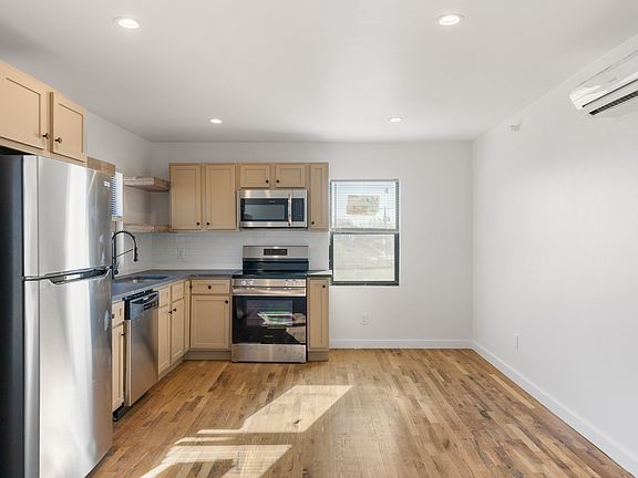 3rd image of 3107 N Walker Ave #C