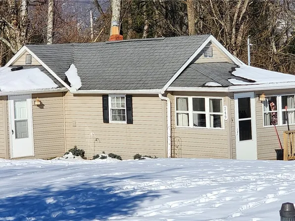 249 Carter Ave, Indiana, PA 15701