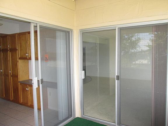 5th image of 6860 Hyde Park Dr Unit H