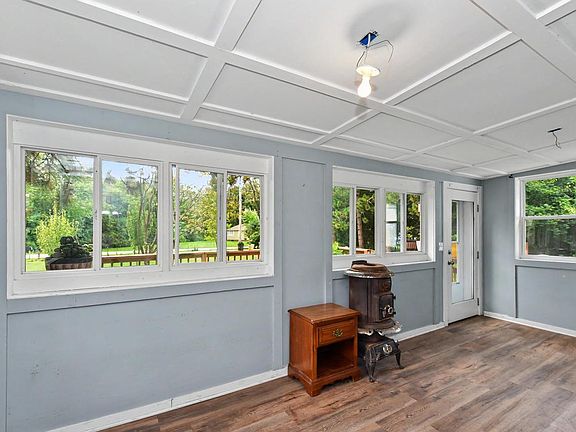 4th image of W1028 Aster ROAD