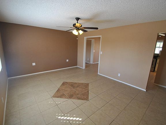 3rd image of 3432 W Sunnyside Ave