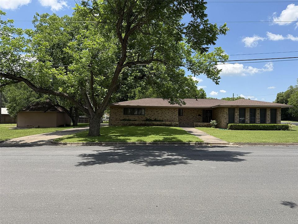 1st image of 701 Herder Ave