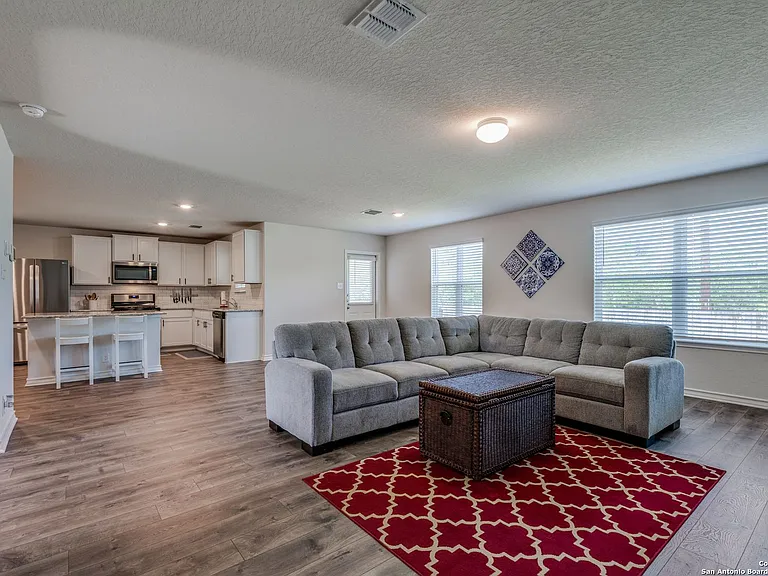 9610 Baytown Coast — Photo 10