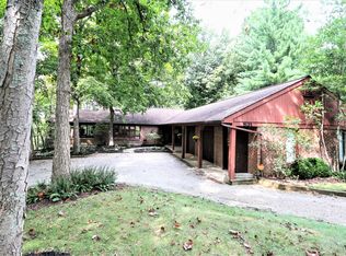 831 Shawnee Trace Ct, Cincinnati, OH 45255