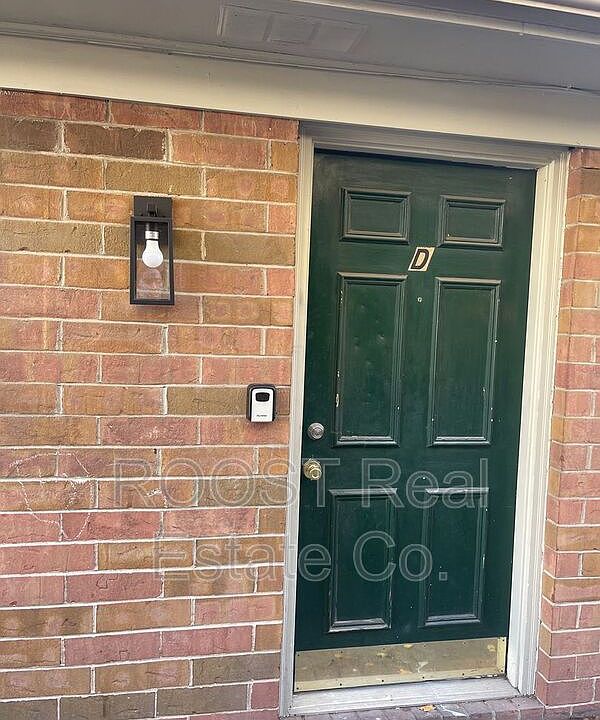 1st image of 376 E Northwood Ave #D
