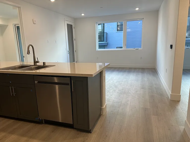 3041 El Camino Real #208 — Photo 17