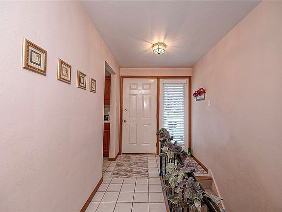 2nd image of 201 Elmtree Rd