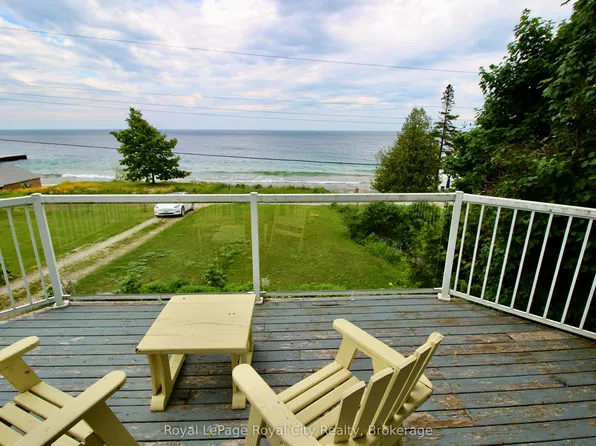 14 Dock Ln, Northern Bruce Peninsula, ON N0H 1Z0