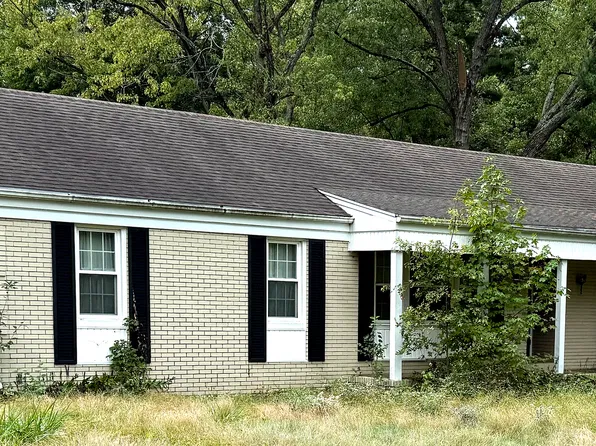 205 E Forest Acres Dr, Brazil, IN 47834