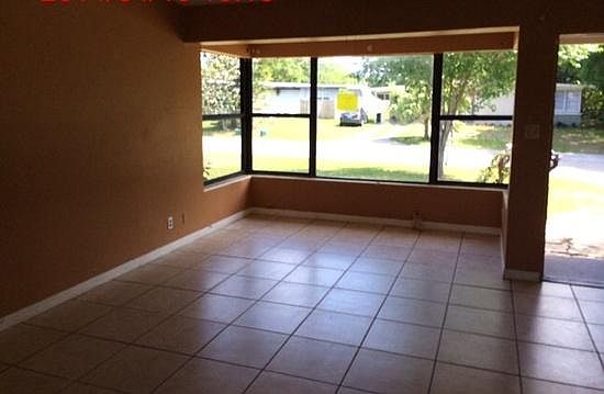 1st image of 104 Pinecrest Dr