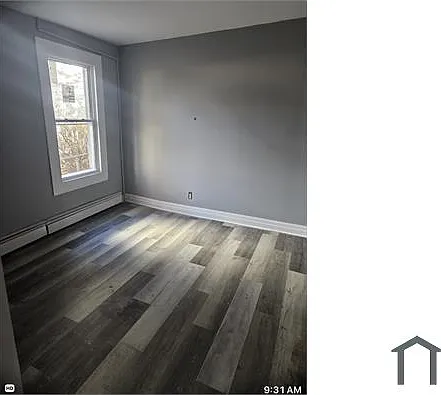 164 Curtis St #1R — Photo 1