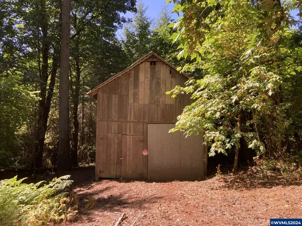 NW Viewmont Dr, Dundee, OR 97115