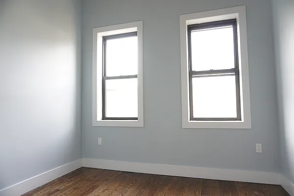 Rented by Lofts and Flats LLC | media 24