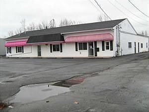 2nd image of 6630 Lincoln Ave