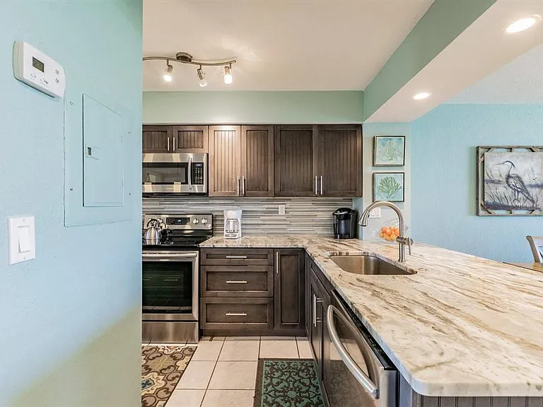 5901 Bahia Del Mar Cir #422 — Photo 15