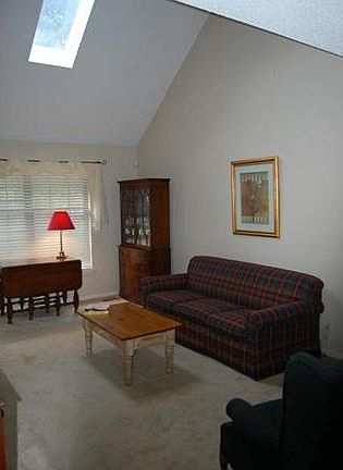 3rd image of 10105 W 86th Ter