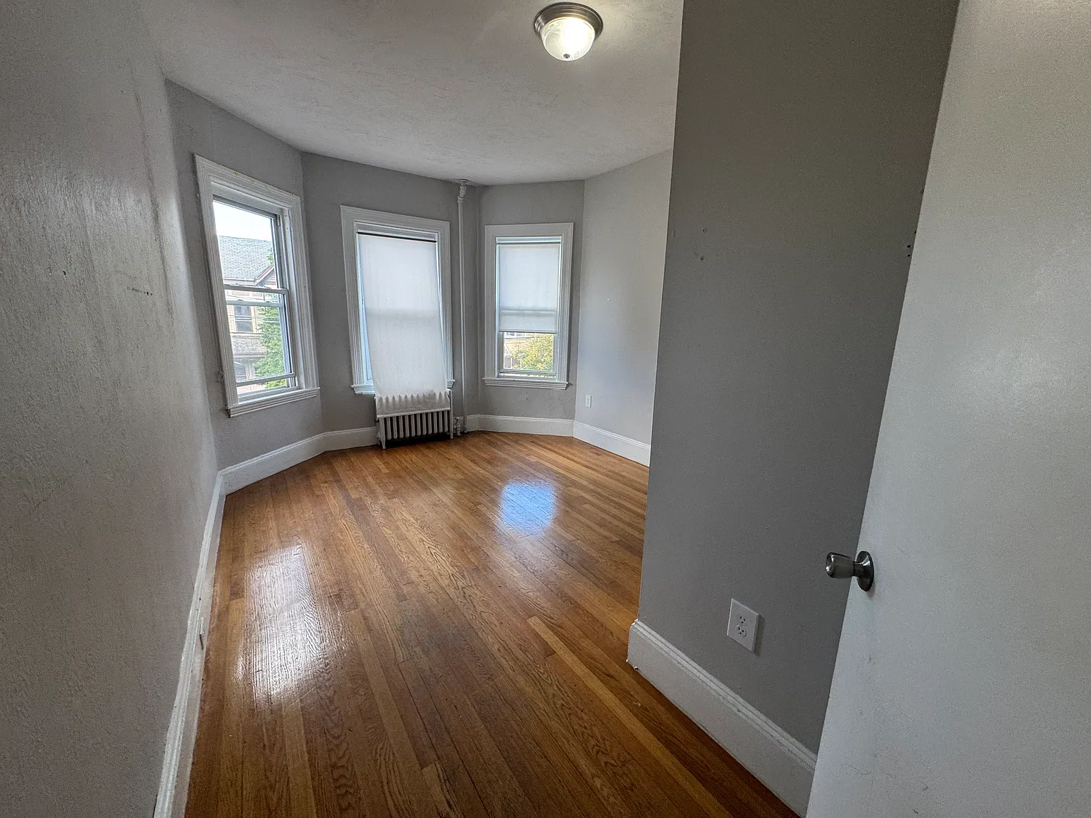 3 bed, $2,775 — Photo 2